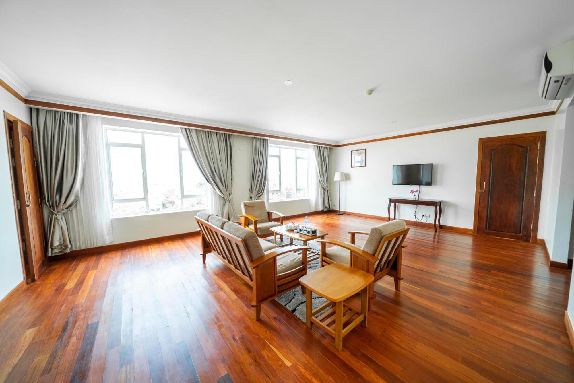 Pursat Riverside Hotel&Spa Exterior foto