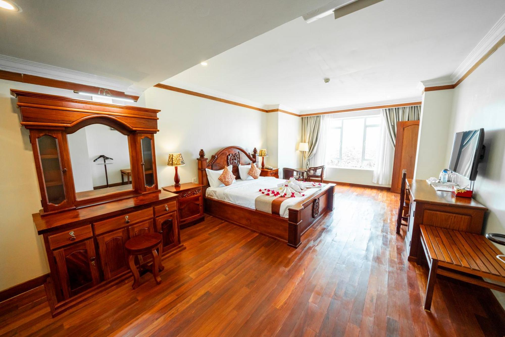 Pursat Riverside Hotel&Spa Exterior foto