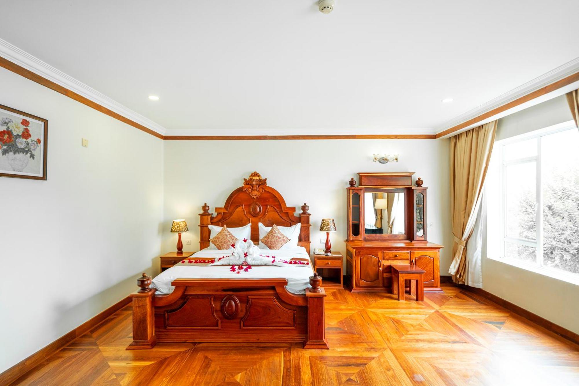 Pursat Riverside Hotel&Spa Exterior foto