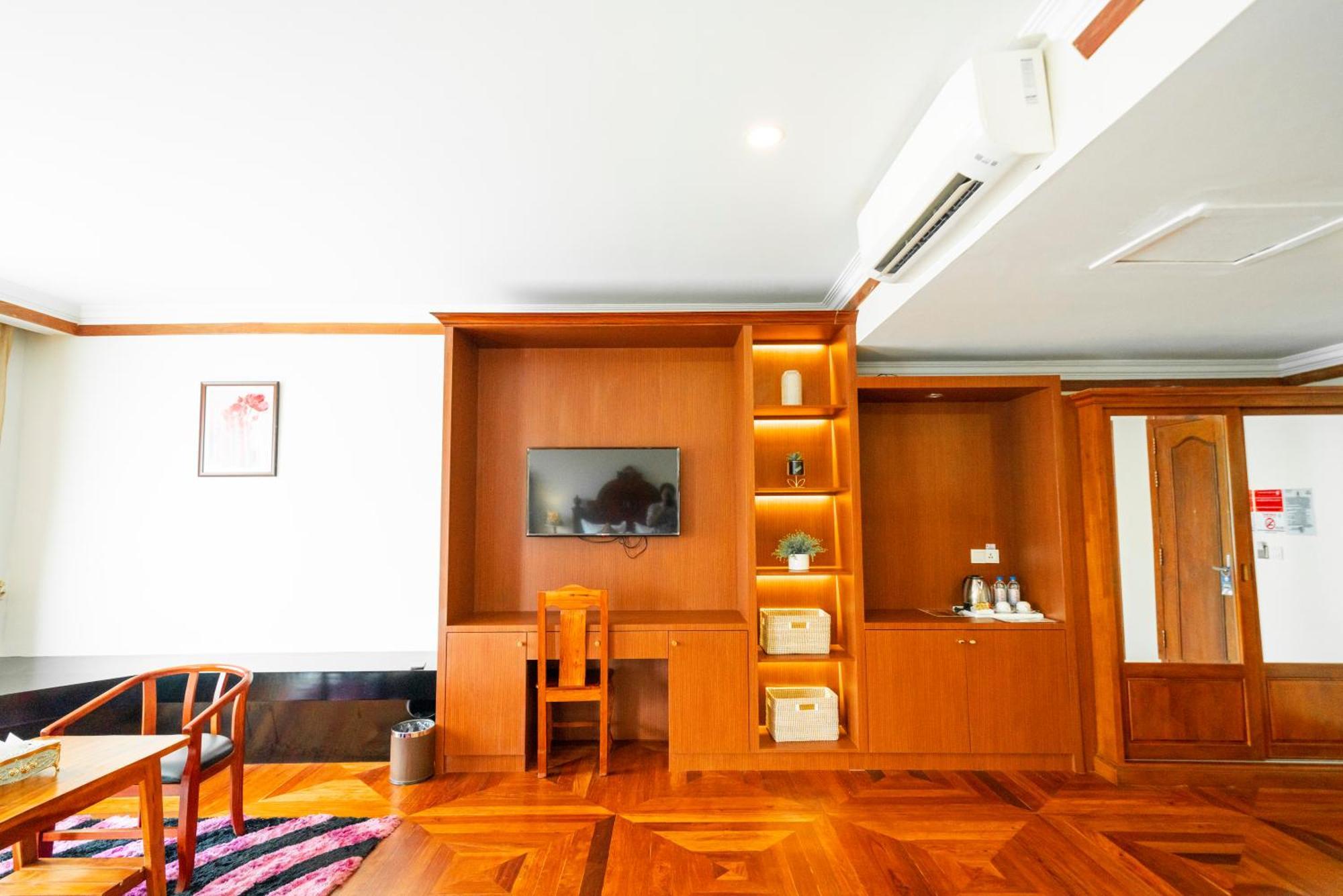Pursat Riverside Hotel&Spa Exterior foto